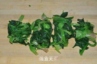 番茄蛋卤菠菜面的做法步骤:3