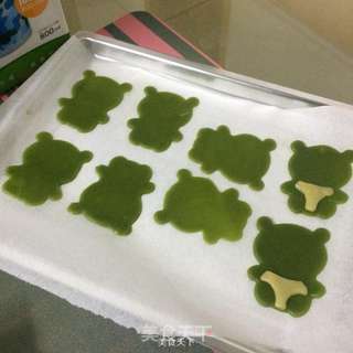 抹茶熊猫饼干的做法步骤:4