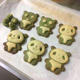 抹茶熊猫饼干的做法步骤:11