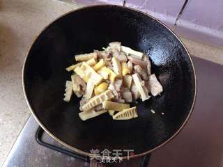 油焖春笋的做法步骤:4
