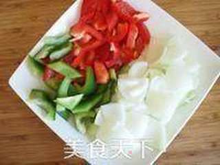 好吃又经典的黑椒牛柳的做法步骤:2