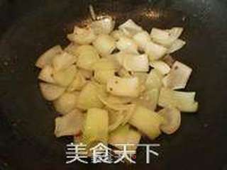 好吃又经典的黑椒牛柳的做法步骤:4