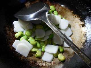 生菜蚕豆炒年糕的做法步骤:5