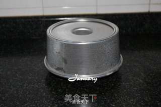 彩色戚风蛋糕的做法步骤:12