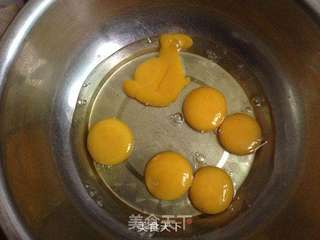 松软可口的法式海绵蛋糕的做法步骤:2