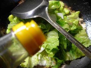 生菜蚕豆炒年糕的做法步骤:9