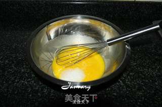 彩色戚风蛋糕的做法步骤:3