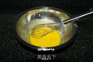 彩色戚风蛋糕的做法步骤:2