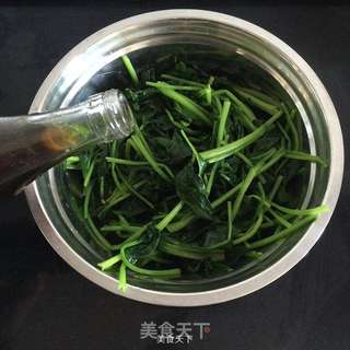 姜汁菠菜的做法步骤:6