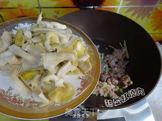 蚝油榆黄蘑的做法步骤:9