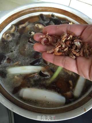 小花菇炖豆腐的做法步骤:9