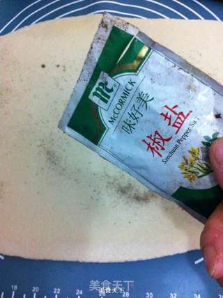 双色花卷的做法步骤:6
