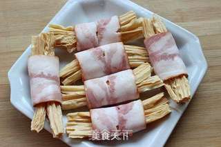 【荷美尔培根试用】腐竹培根卷的做法步骤:6