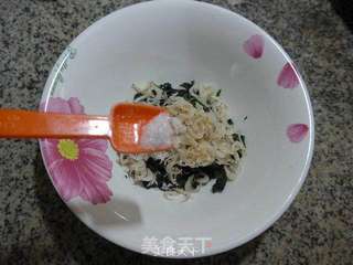 虾皮菜芯干汤的做法步骤：4