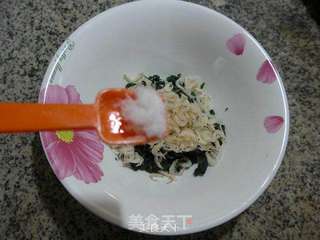 虾皮菜芯干汤的做法步骤：3