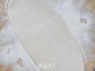 炸油条的做法步骤:7