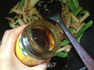 雷笋小炒荷兰豆的做法步骤:6