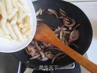 韩式宫廷炒年糕的做法步骤:10