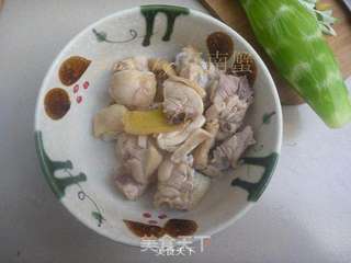 莴笋烧鸡腿的做法步骤:4