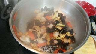 娃娃菜炒木耳的做法步骤：6