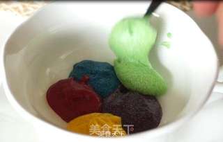 5分钟微波炉彩虹杯子蛋糕的做法步骤:5