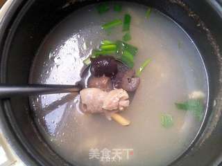 海参炖鸡腿的做法步骤:8