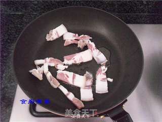 腊肉炒青椒的做法步骤:3