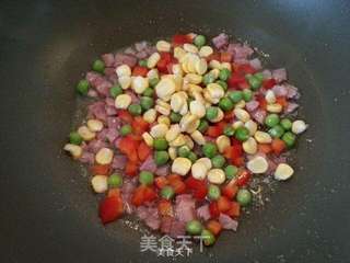 【荷美尔】培根杂蔬炒饭的做法步骤:3