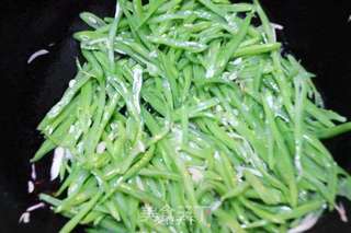 家常小炒:扁豆炒肉的做法步骤:6