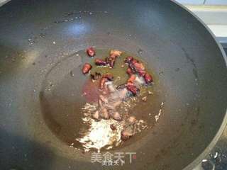 腊肉炒蚕豆的做法步骤:3