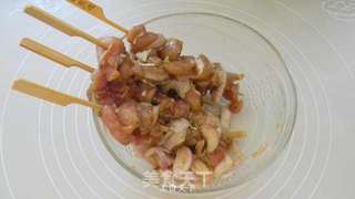 【滋味鸡肉烤串】的做法步骤：4