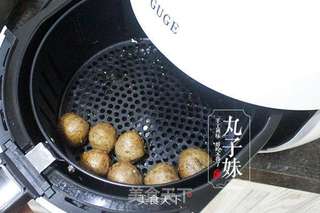黑椒拉沙丸的做法步骤:2