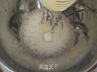 8寸戚风的做法步骤:6