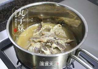 经典潮汕清汤牛腩粿条的做法步骤:2