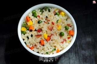 沙拉酱培根炒饭的做法步骤:11