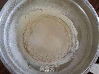 8寸戚风的做法步骤:4