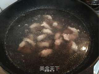 牛腩蕃茄煲的做法步骤:3