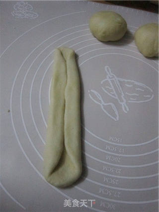 脆底蜂蜜小面包的做法步骤:8