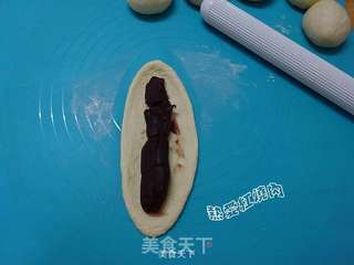 【丘比系列产品试用报告】——沙拉豆沙排包的做法步骤:9