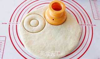蛋糕甜甜圈的做法步骤:7