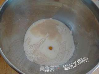 【丘比系列产品试用报告】——沙拉豆沙排包的做法步骤:2