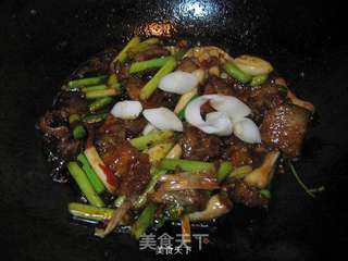 比例很重要——蒜苗回锅肉的做法步骤:8