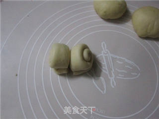 脆底蜂蜜小面包的做法步骤:10