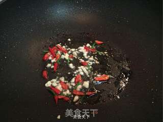 指天椒炒蕃薯梗的做法步骤:5