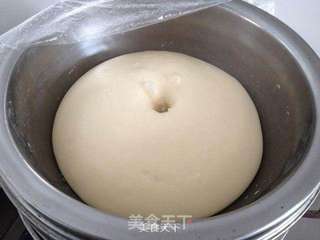 香葱肉松面包的做法步骤:4