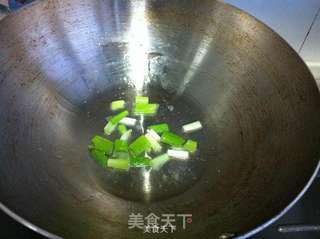 西兰花烧豆腐的做法步骤:3
