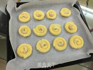 坚果曲奇饼干的做法步骤:12