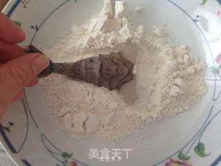 黄金凤尾虾的做法步骤:3
