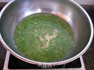 芹菜鸡蛋盒子的做法步骤:2