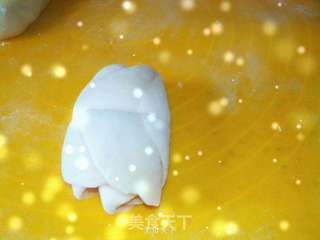 淡粉玫瑰花面包的做法步骤:11